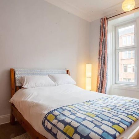 Modern, Light-Filled And Sleek West End Apartment Glasgow Exterior foto