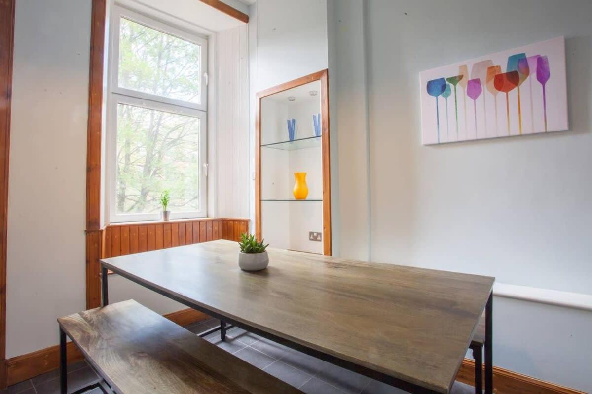 Modern, Light-Filled And Sleek West End Apartment Glasgow Exterior foto