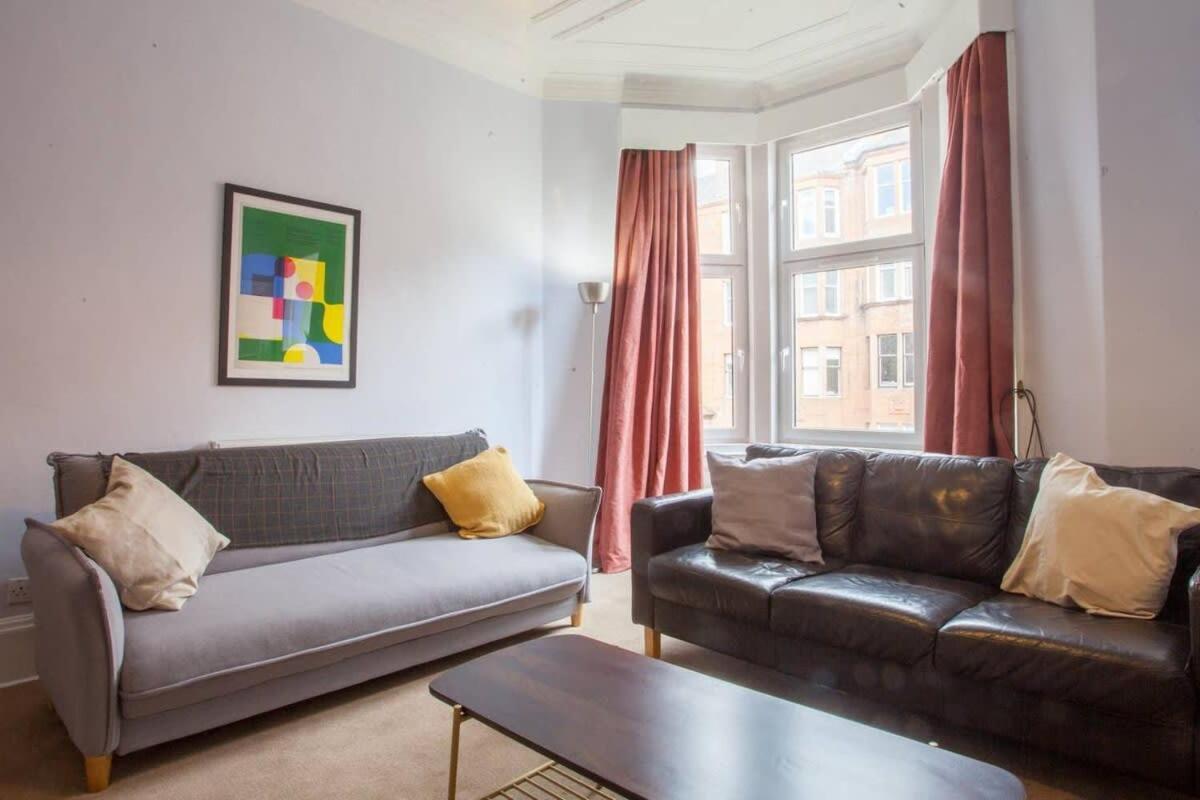 Modern, Light-Filled And Sleek West End Apartment Glasgow Exterior foto
