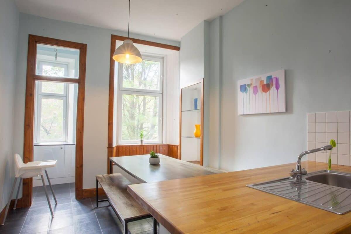 Modern, Light-Filled And Sleek West End Apartment Glasgow Exterior foto