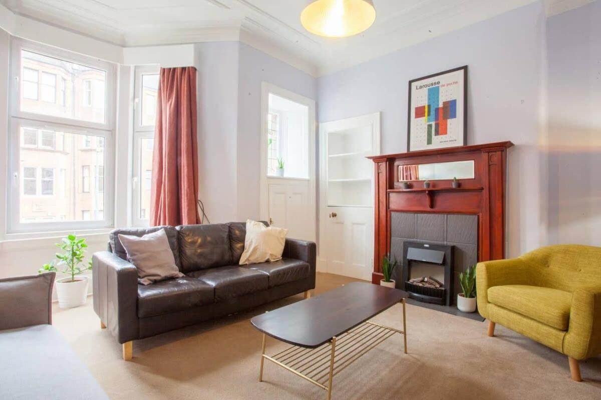 Modern, Light-Filled And Sleek West End Apartment Glasgow Exterior foto